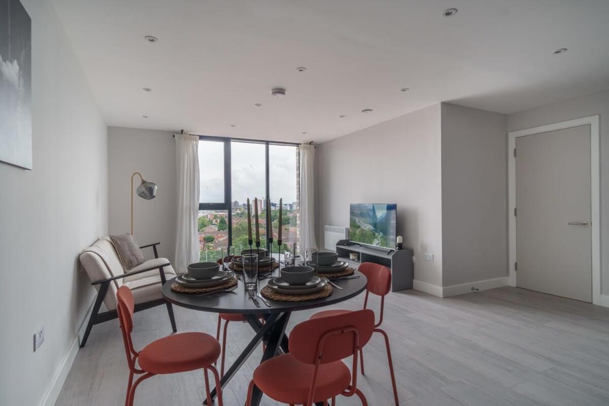 Fantastic 3 Bedroom Manchester Apartment Εξωτερικό φωτογραφία